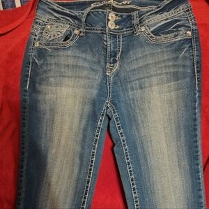 Women's wallflower jeans size 7/8